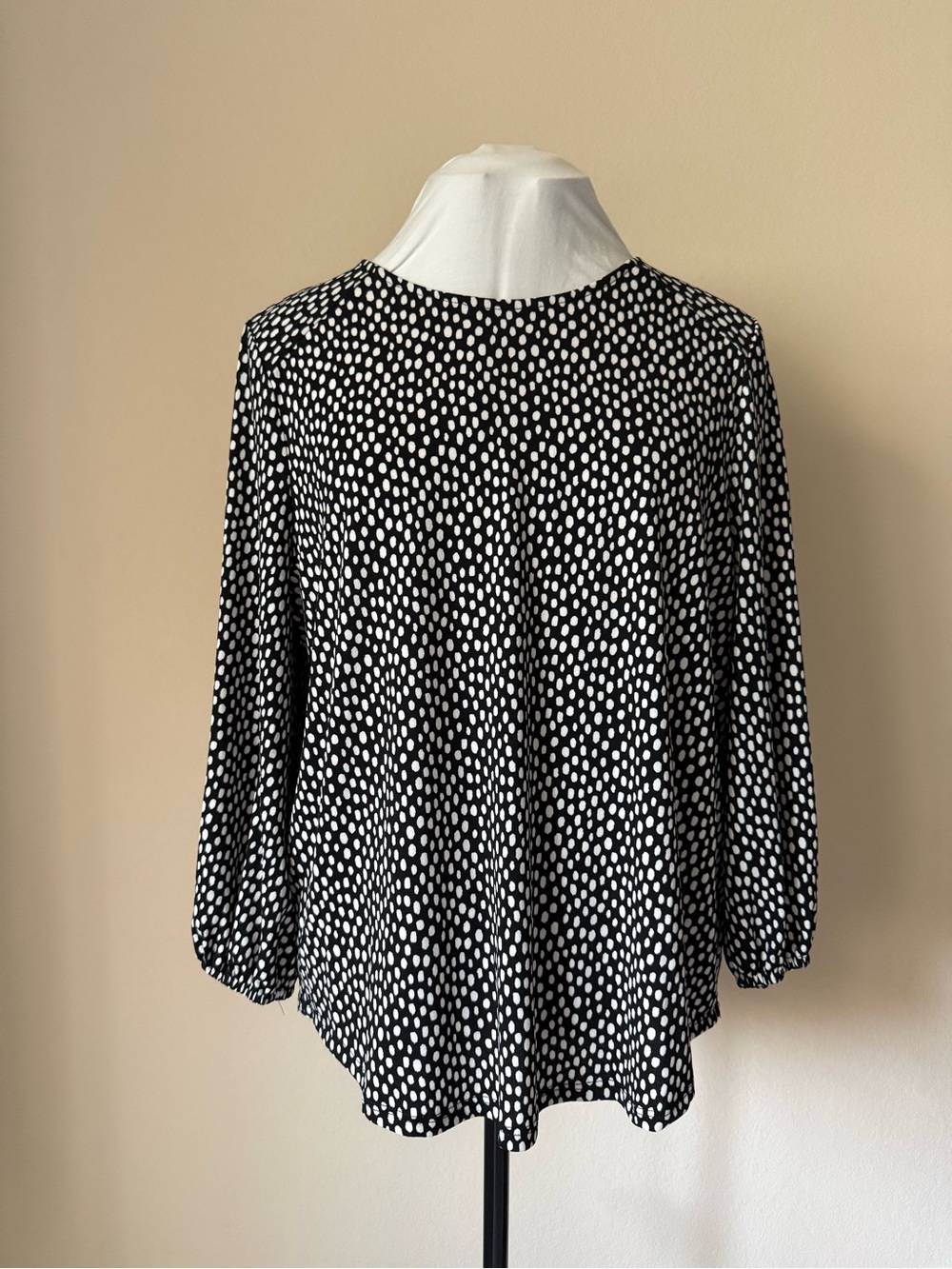 Adrianna Papell Black and White Polka Dot Long Sleeve Top